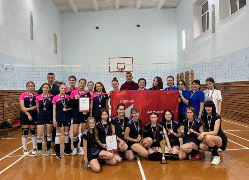 Первая игра женской волейбольной лиги прошла в районе