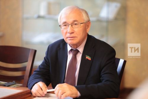 В Казани прощаются с писателем и депутатом