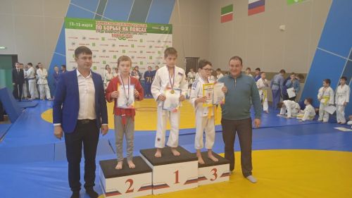Камскоустьинские дзюдоисты состязались в Буинске