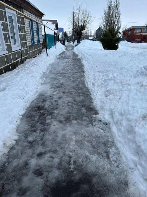 Гололедица сохранится на дорогах района