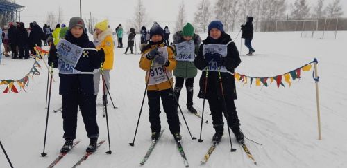 Более сотни камскоустьинцев вышли на лыжню