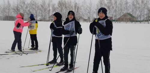 Более сотни камскоустьинцев вышли на лыжню