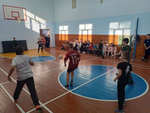 Месячник мужества активно проходит в Татарской школе