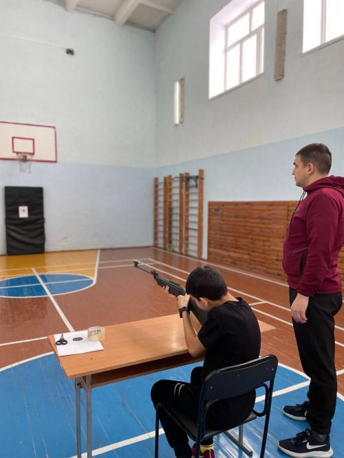 Месячник мужества активно проходит в Татарской школе