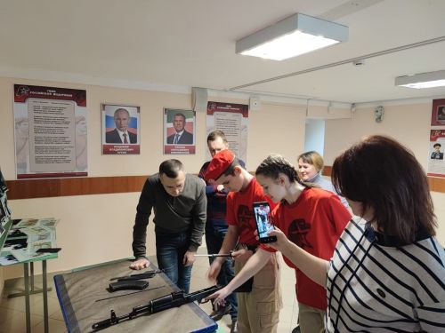 Затонская школа рада видеть своих выпускников