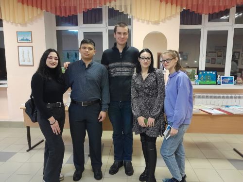 Затонская школа рада видеть своих выпускников