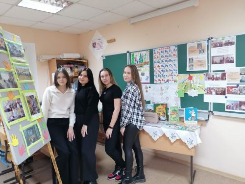 Затонская школа рада видеть своих выпускников