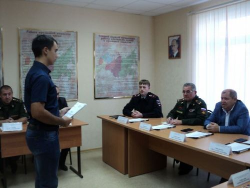 Более трех месяцев военкоматы будут работать в напряженном режиме