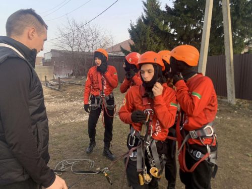 Команда Затонской школы приняла участие в чемпионате «Профессионалы»