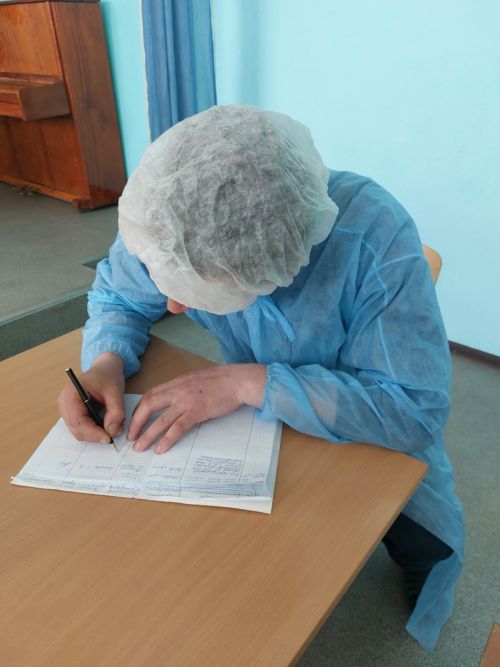Контроль горячего питания провели родители в школьной столовой