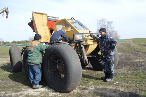 Басуга бер айга иртәрәк чыктылар