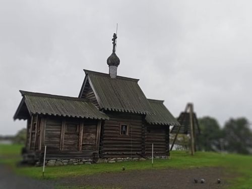 Кижи: символ мастерства и таланта зодчих русского Севера.