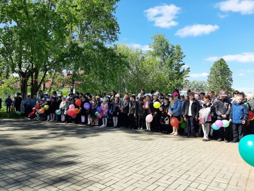 Многие жители пришли на мероприятия ко Дню Победы
