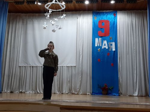 Многие жители пришли на мероприятия ко Дню Победы