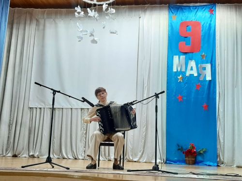 Многие жители пришли на мероприятия ко Дню Победы