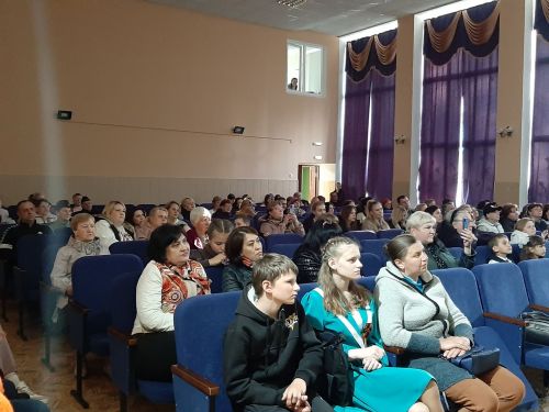 Многие жители пришли на мероприятия ко Дню Победы