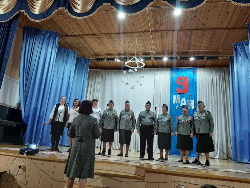 Многие жители пришли на мероприятия ко Дню Победы