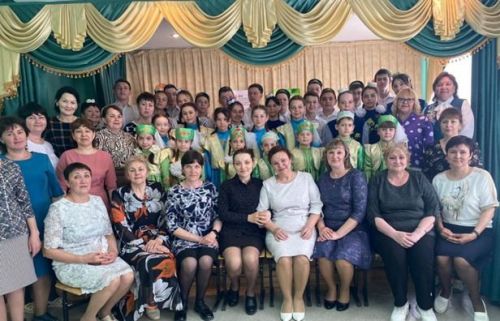 Иске Казиле мәктәбендә очрашу