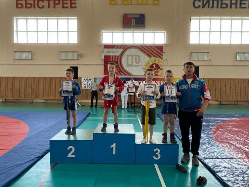 Серебряный подарок ко Дню Победы