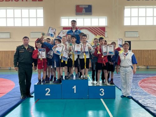 Серебряный подарок ко Дню Победы