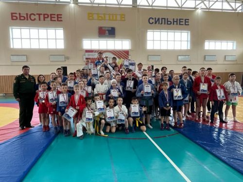 Серебряный подарок ко Дню Победы