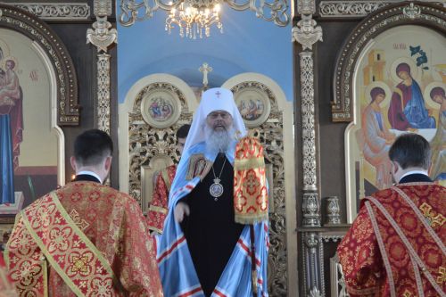 Православные камскоустьинцы стали участниками Божественной литургии
