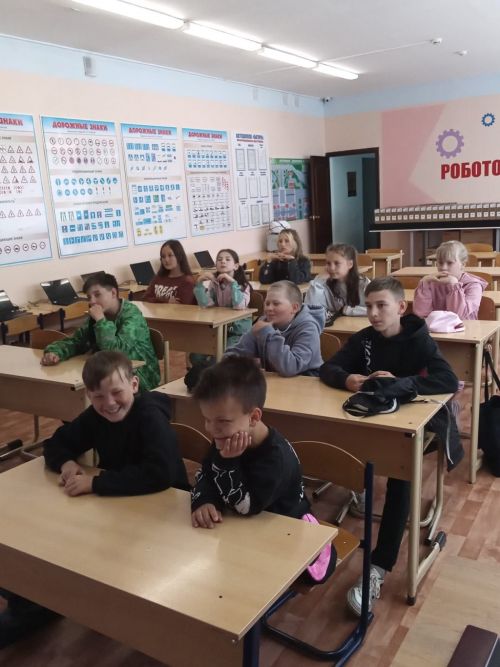 День России отметили в пришкольных лагерях района