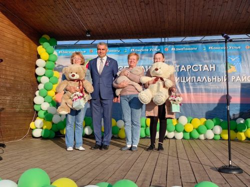 День России отметили в Камском Устье