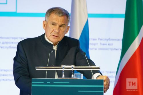 Минниханов поручил главам районов провести подворовой обход
