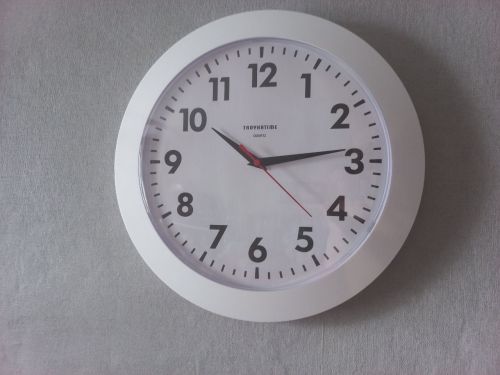 В Госдуме внесли законопроект о переходе на летнее время