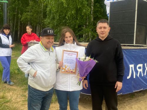 В Камском Устье наградили активную молодёжь района