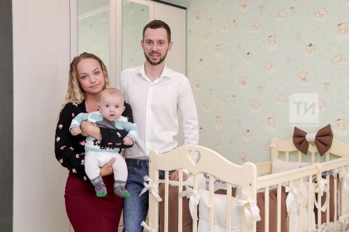 Семьи с двумя детьми предложили считать многодетными