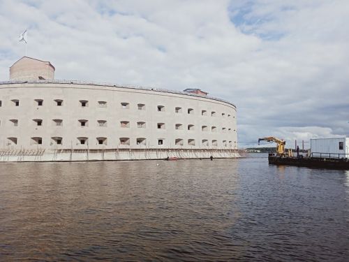 КРОНШТАДТ:  парк «Остров фортов» и морская экскурсия