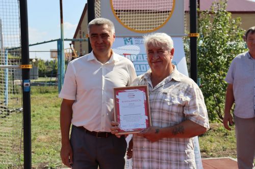 Ко Дню физкультурника камскоустьинцы получили награды