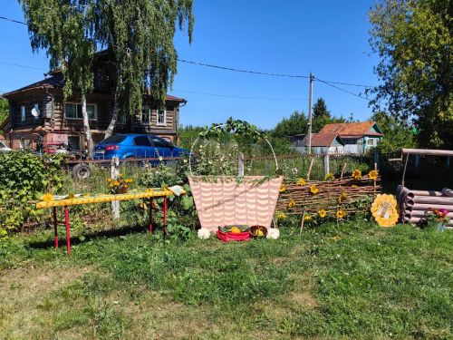В Теньках отметили праздник «Медовый спас»