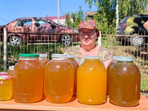 В Теньках отметили праздник «Медовый спас»