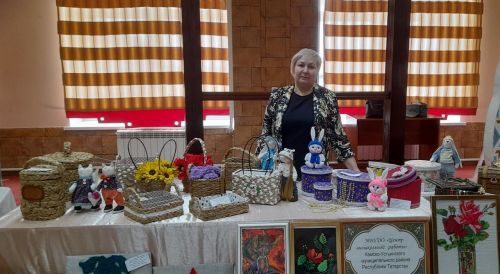 Камскоустьинцы на зональном этапе Республиканского конкурса – выставки декоративно-прикладных изделий «Сувениры России»