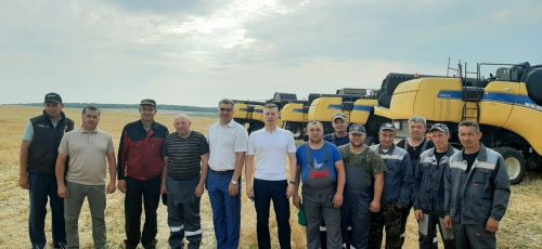 В районе продолжается уборка зерновых