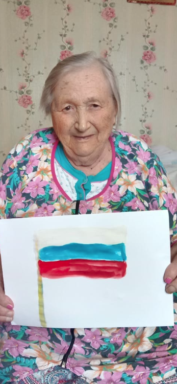 Камскоустьинцы отмечают День Государственного флага России