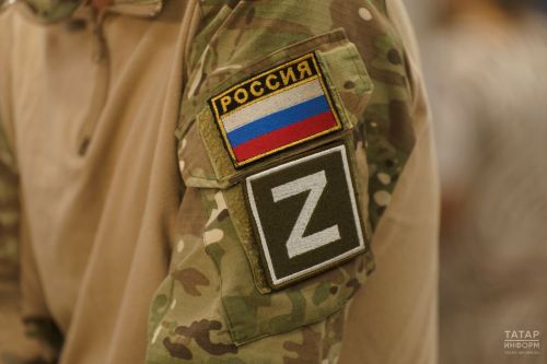На празднике «Я выбираю небо» развернут мобильный комплекс отбора на службу по контракту