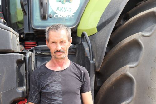 Басуда авыл хезмәтчәннәре һәм рәссамнар эшләде