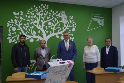 Новая «Точка Роста» открыта в Камском Устье в День Республики