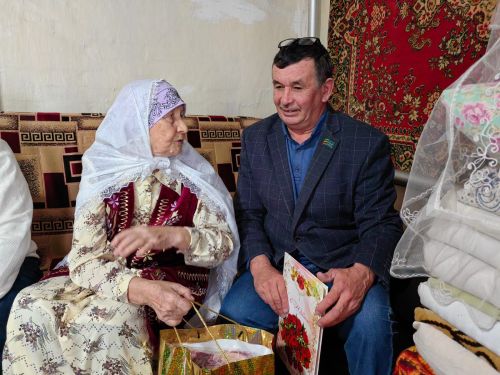 Жизнь была наполнена трудом и заботами