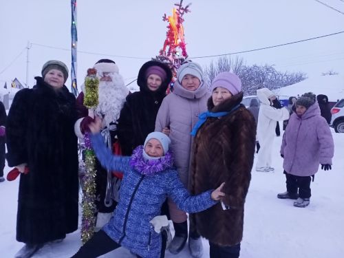 На улице Дружба на Южной околице дружно встретили Новый год