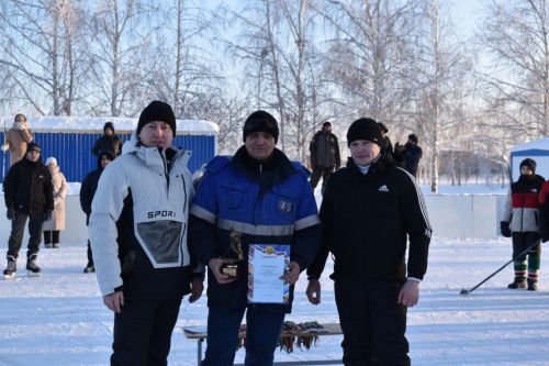 В Камском Устье прошел турнир по хоккею на кубок участника СВО