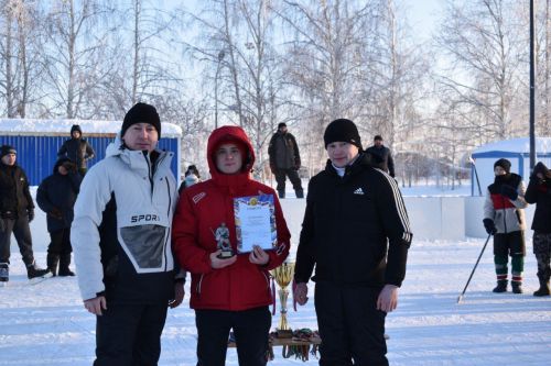 В Камском Устье прошел турнир по хоккею на кубок участника СВО
