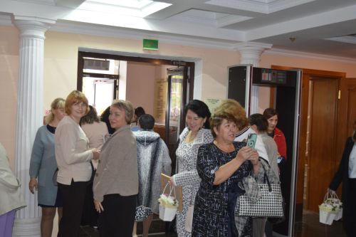 Сегодня педагоги отмечают профессиональный праздник
