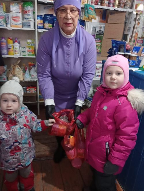 Тенишевцы собирают посылки на СВО