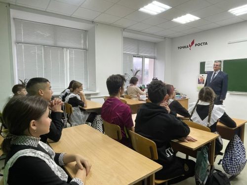 В школах говорили о коррупции