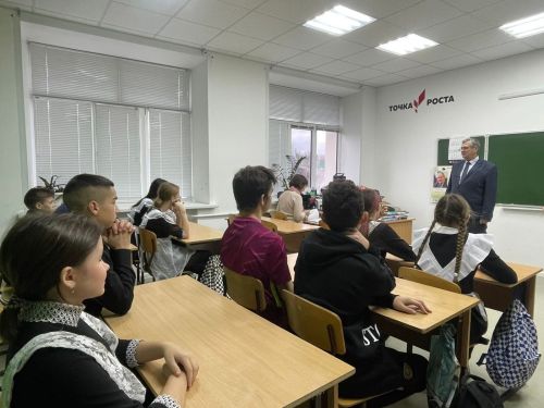 В школах говорили о коррупции